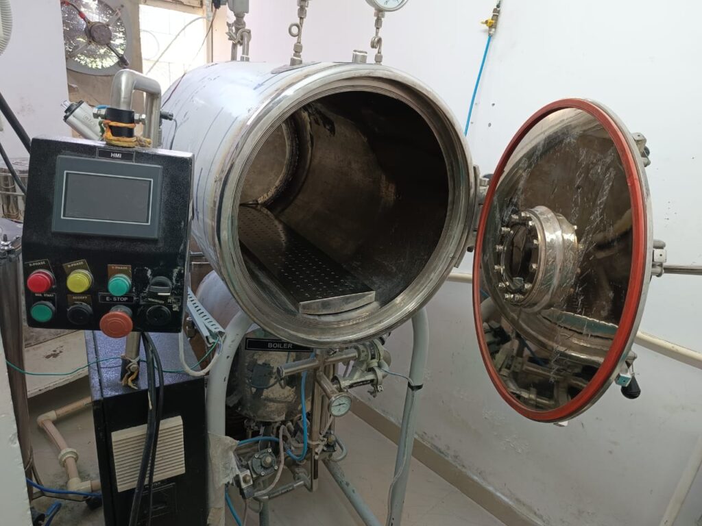 Autoclave machine